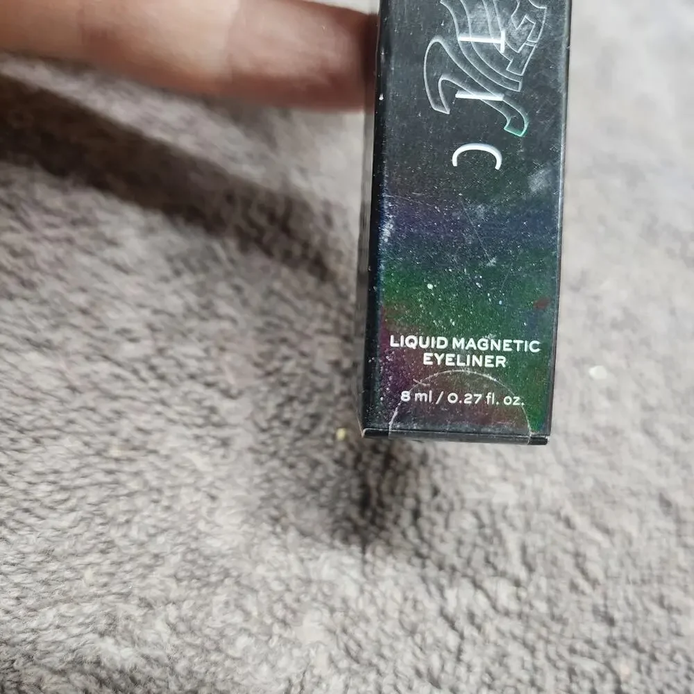 New in box unopened Glamnetic Liquid Magnetic Eyeliner Black Magic .27 oz b34